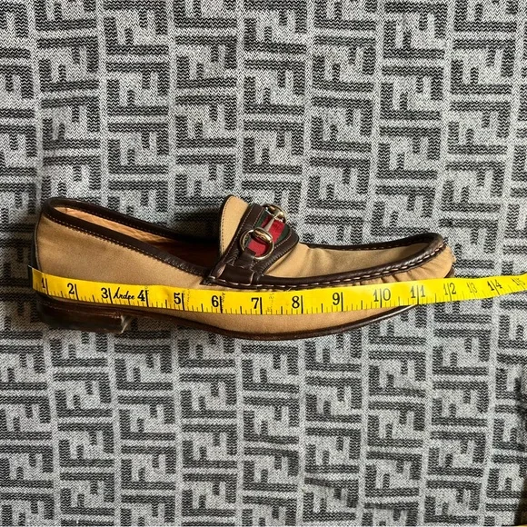 GUCCI Horsebit Accent Tan and Brown Loafers - Sz 9 - Picture 10 of 14